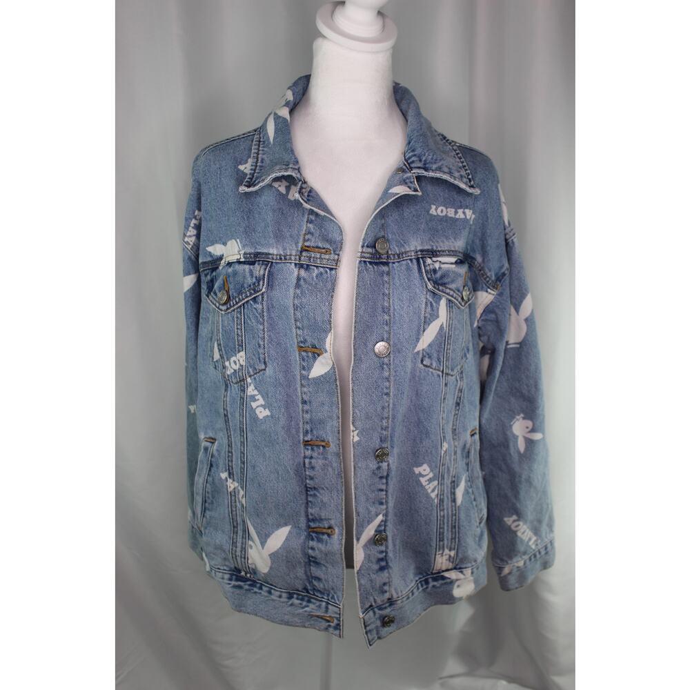 Playboy x Pacsun All Over Bunny Logo Denim Trucker Jacket Light Wash XS/S - Picture 2 of 5